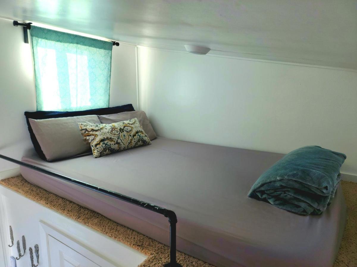 Tiny Home Hot Tub Colorado City Exterior foto